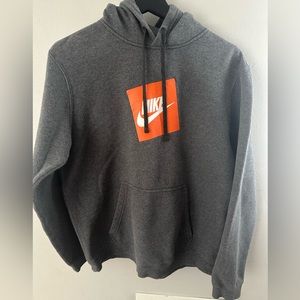 NIKE MEN’S HOODIE